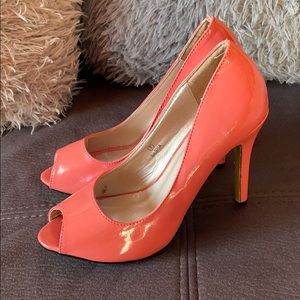 PINK KEY Shiny Coral Color Peep Toe Heels Size 7